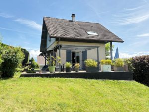 Maison sur les hauteurs de Cranves-Sales